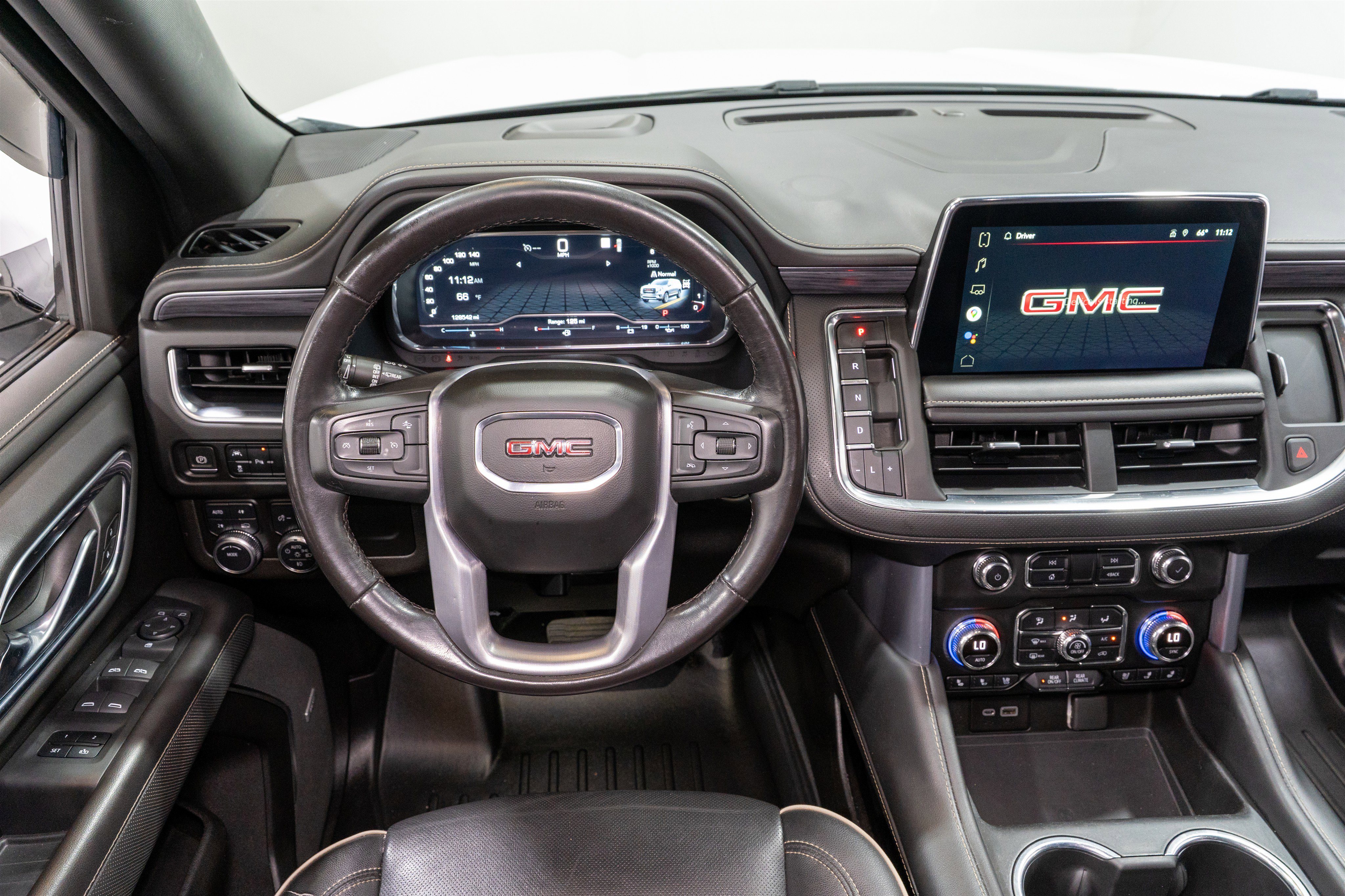 Used 2022 GMC Yukon XL SLT image 11