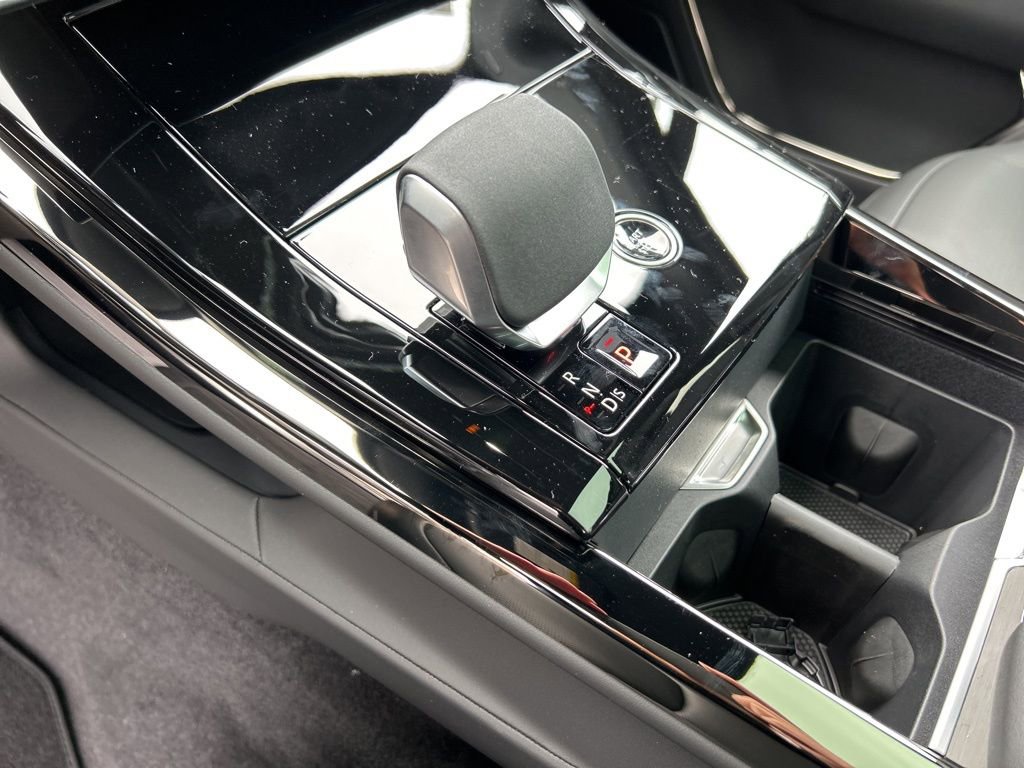 New 2025 Land Rover Range Rover Sport Dynamic SE image 13