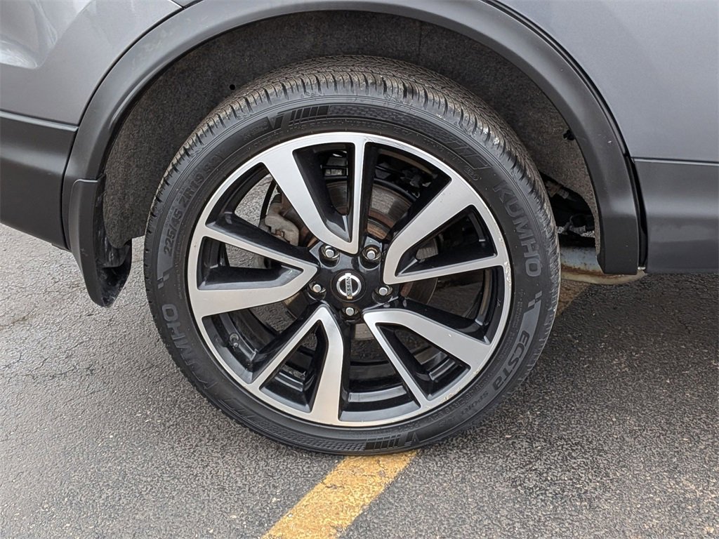 Used 2019 Nissan Rogue Sport SL image 25