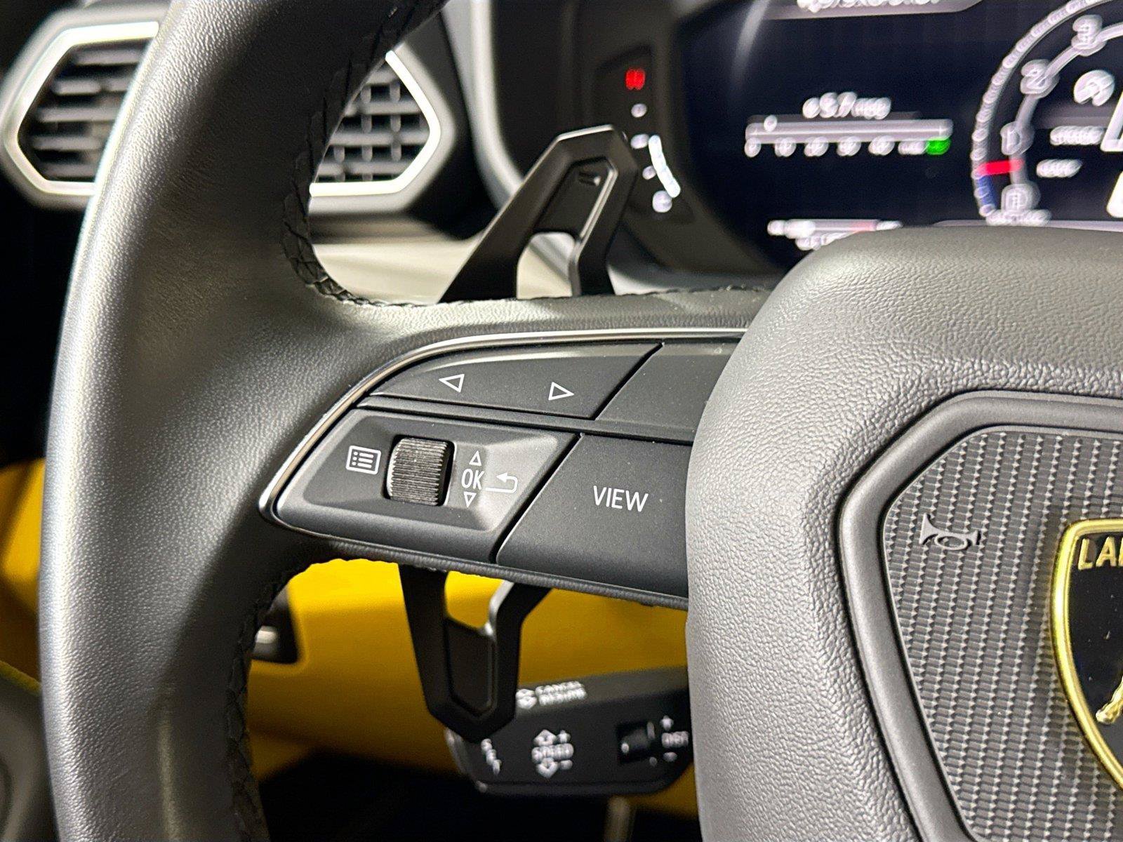 Used 2024 Lamborghini Urus S AWD/4WD image 24