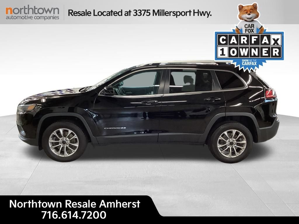 Used 2019 Jeep Cherokee Latitude Plus AWD/4WD image 2