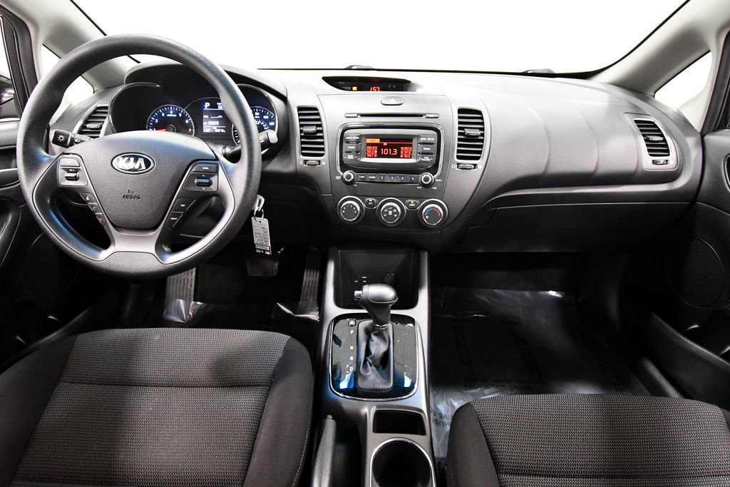 Certified 2017 Kia Forte LX FWD image 3