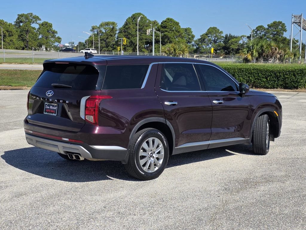 Used 2023 Hyundai Palisade SE FWD image 6