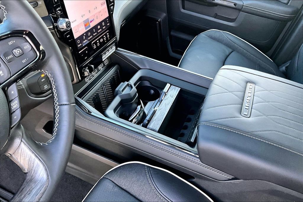 New 2026 RAM 2500 Limited w/ Towing Technology Group image 8