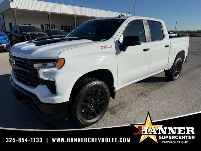 Used 2024 Chevrolet Silverado 1500 LT Trail Boss w/ Convenience Package II image 1