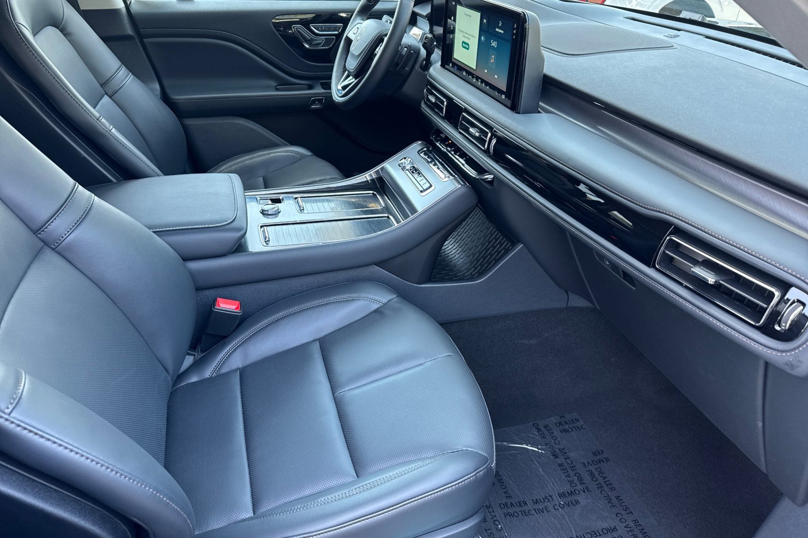 New 2025 Lincoln Aviator 2WD w/ Equipment Group 101A image 16