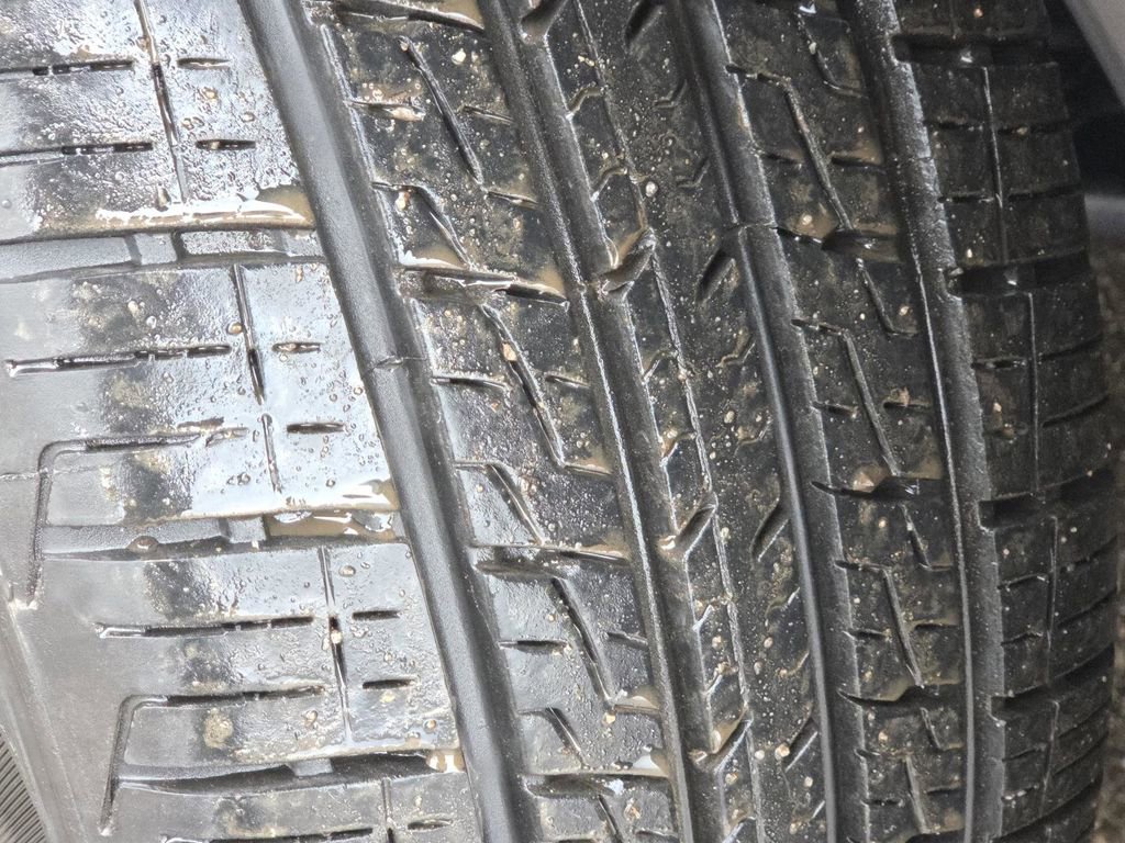 Used 2016 Nissan Rogue SV image 9