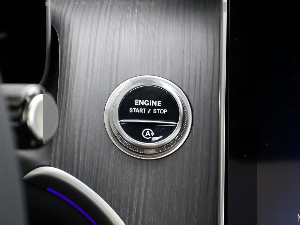 Certified 2025 Mercedes-Benz GLC 300 4MATIC image 28