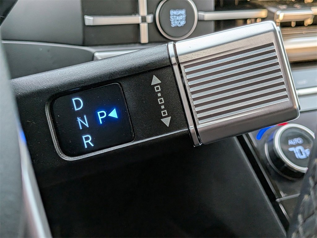 Used 2024 Hyundai Santa Fe XRT image 12