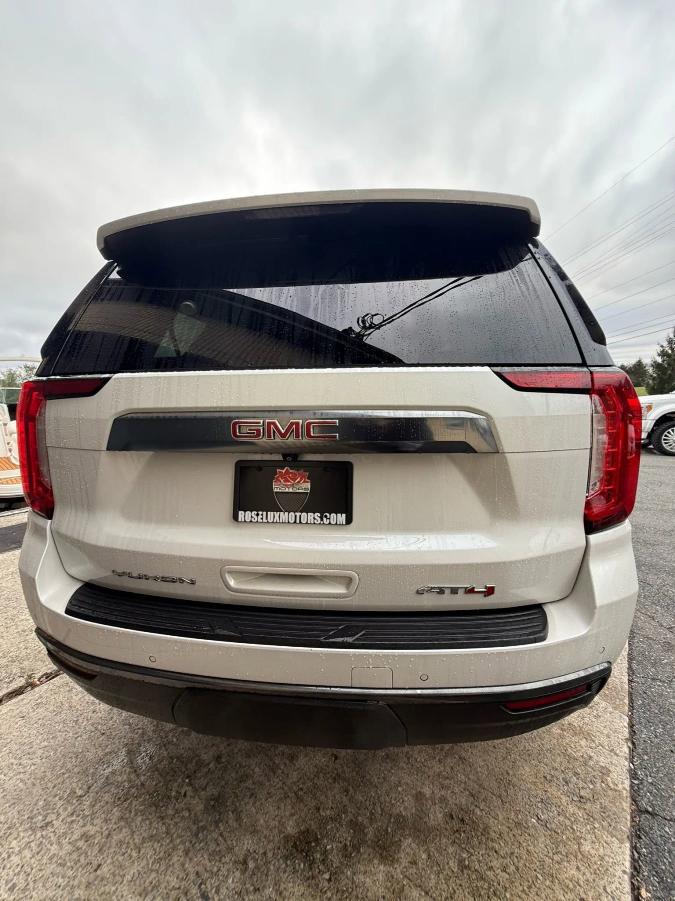 Used 2021 GMC Yukon AT4 w/ AT4 Premium Package image 15