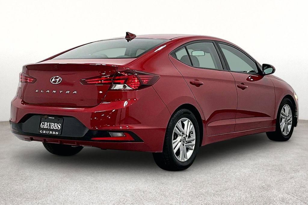Used 2020 Hyundai Elantra SEL image 2