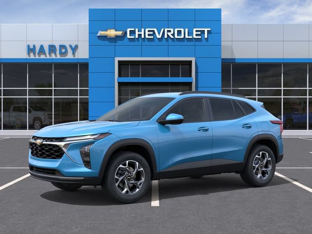 New 2026 Chevrolet Trax LT w/ Driver Confidence Package FWD image 2