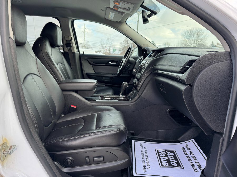 Used 2016 Chevrolet Traverse LT image 20