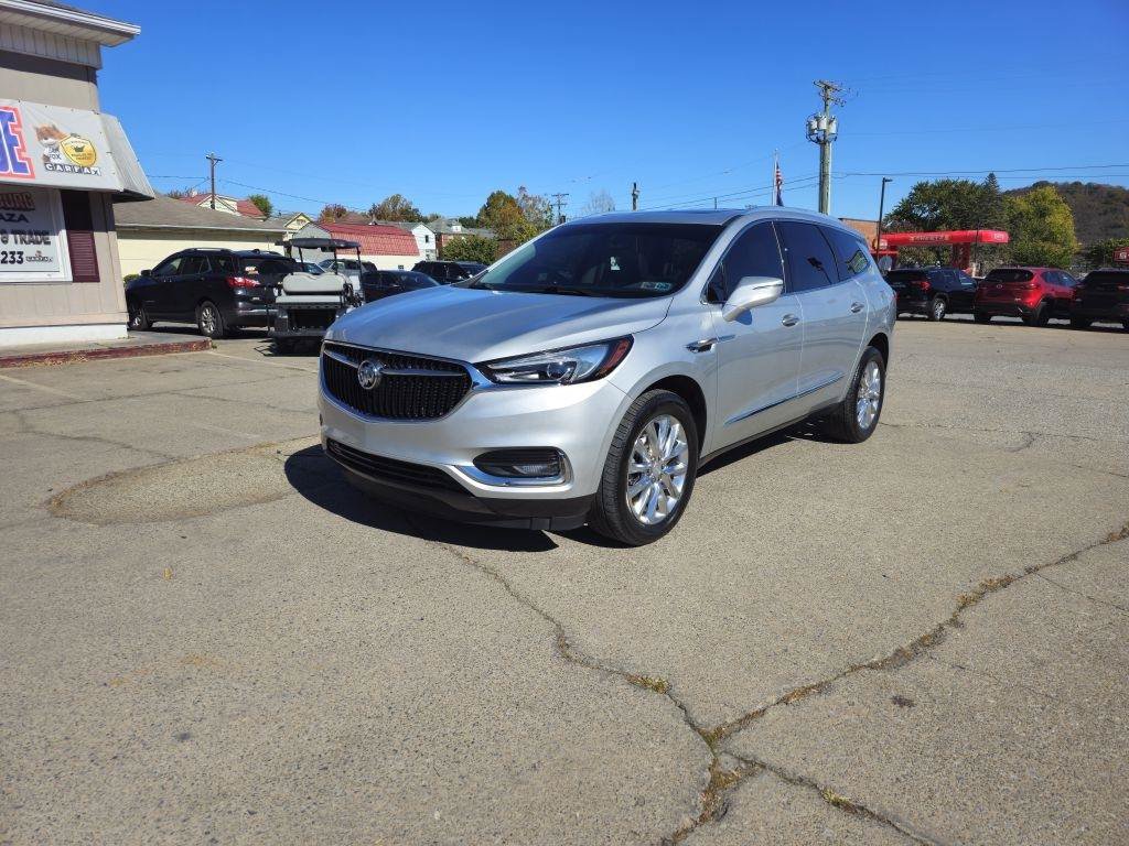 Used 2021 Buick Enclave Essence w/ Sound and Sites Package AWD/4WD image 3