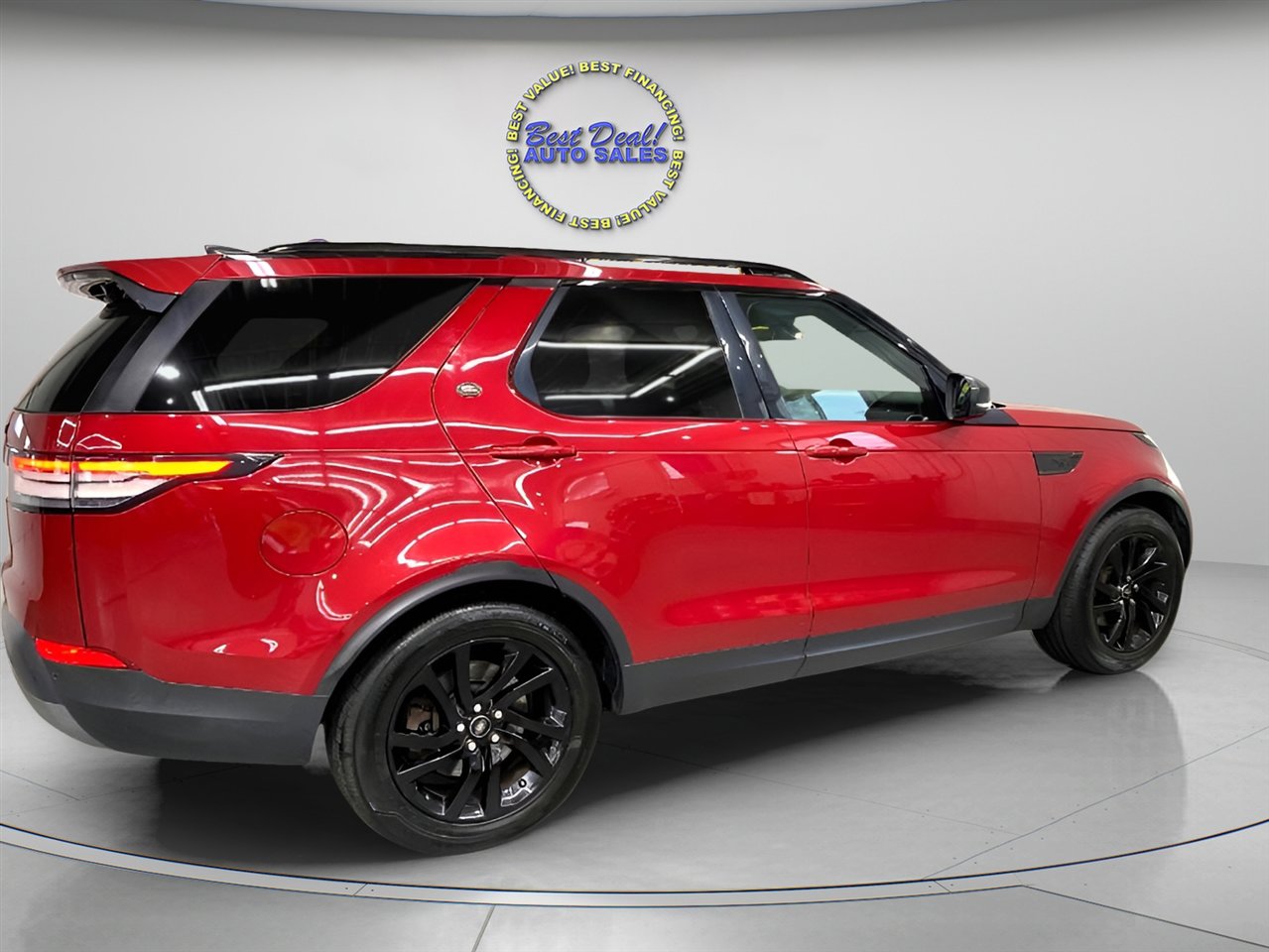 Used 2017 Land Rover Discovery SE image 7