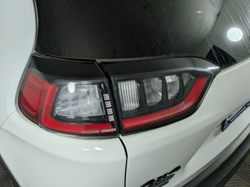 Certified 2023 Jeep Cherokee Altitude Lux image 13