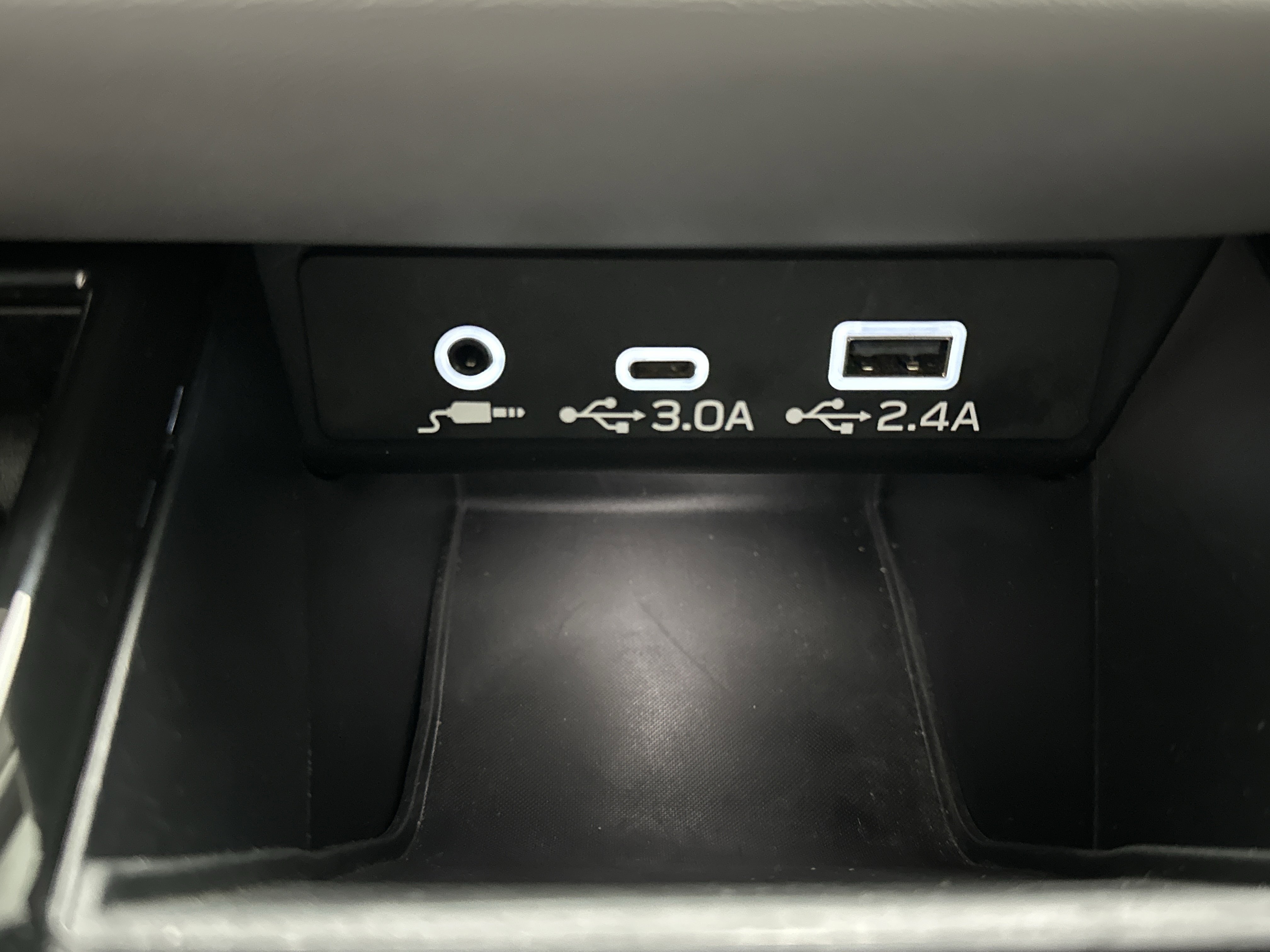 Used 2025 Subaru Outback Premium w/ Popular Package #1A AWD/4WD image 38