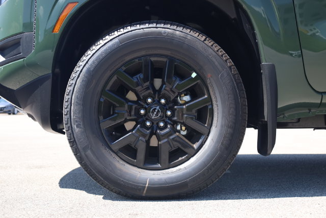 New 2026 Nissan Frontier SV w/ Tow Package AWD/4WD image 8