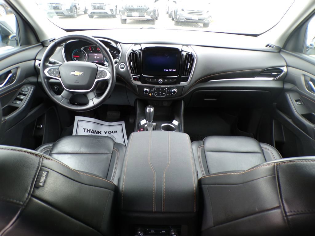 Used 2020 Chevrolet Traverse LT w/ LPO, Blackout Package AWD/4WD image 9