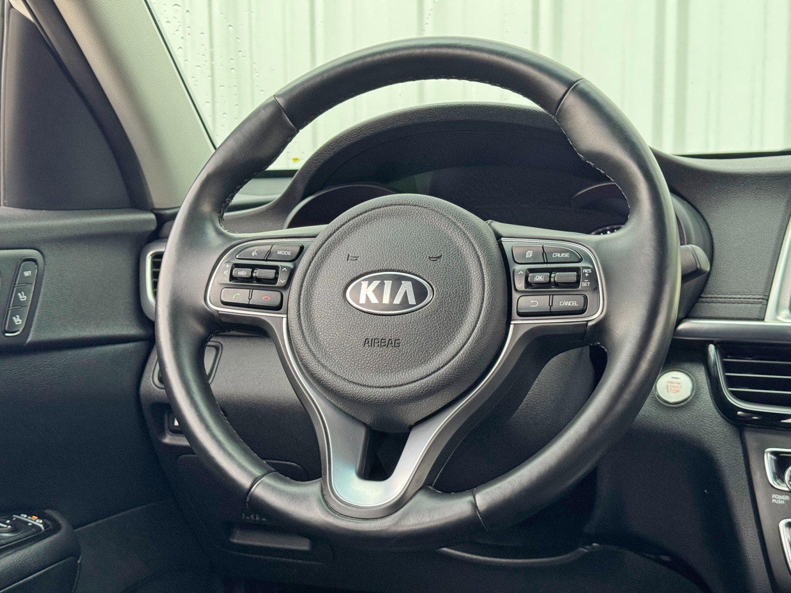 Used 2018 Kia Optima EX image 18