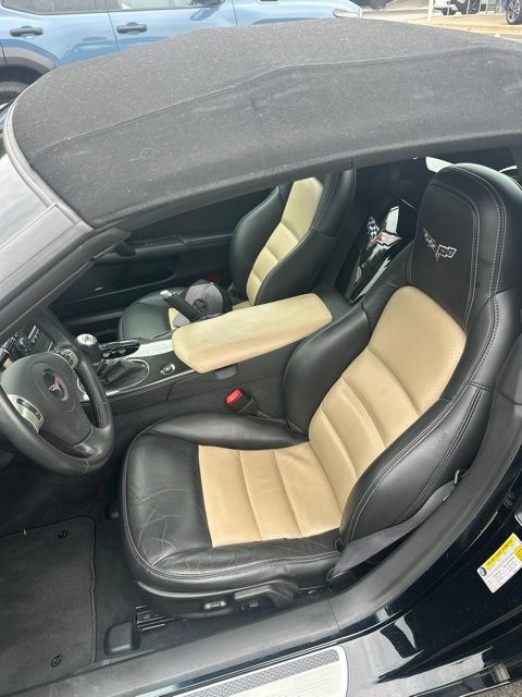 Used 2011 Chevrolet Corvette Convertible w/ Preferred Equipment Group RWD image 3