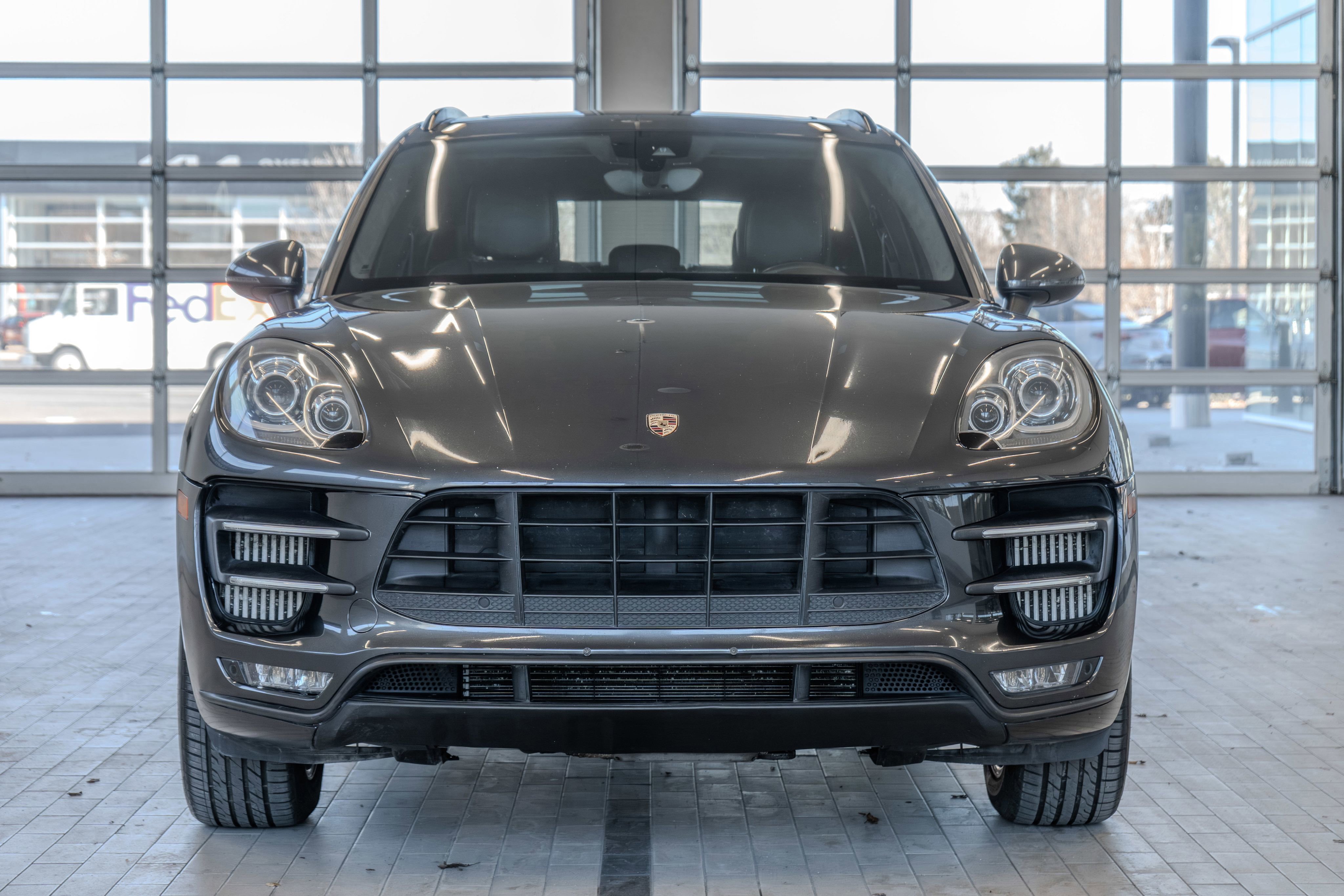 Used 2018 Porsche Macan Turbo w/ Premium Package Plus image 11