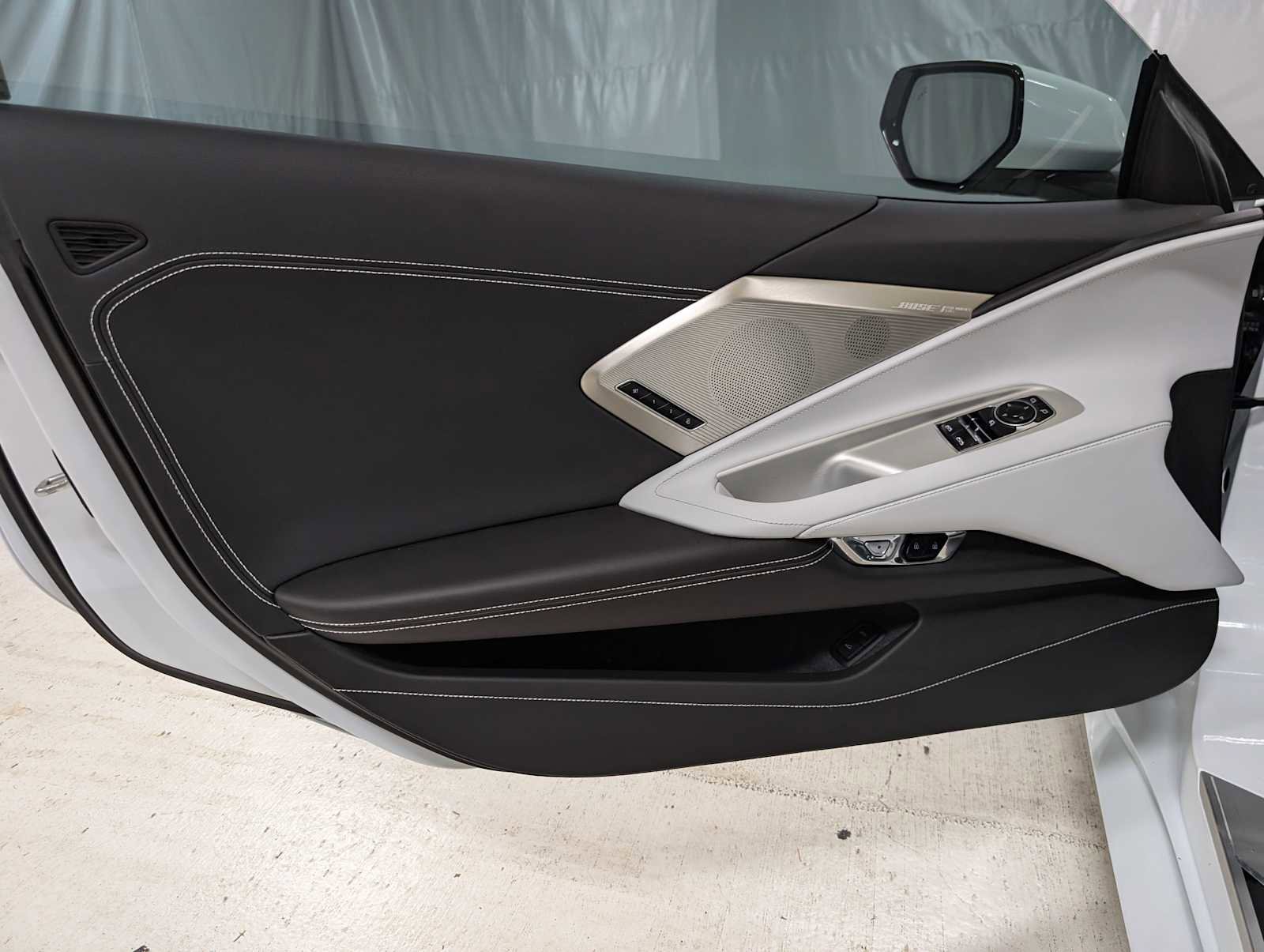 Used 2025 Chevrolet Corvette Stingray Preferred Cpe w/ Battery Protection Package image 19