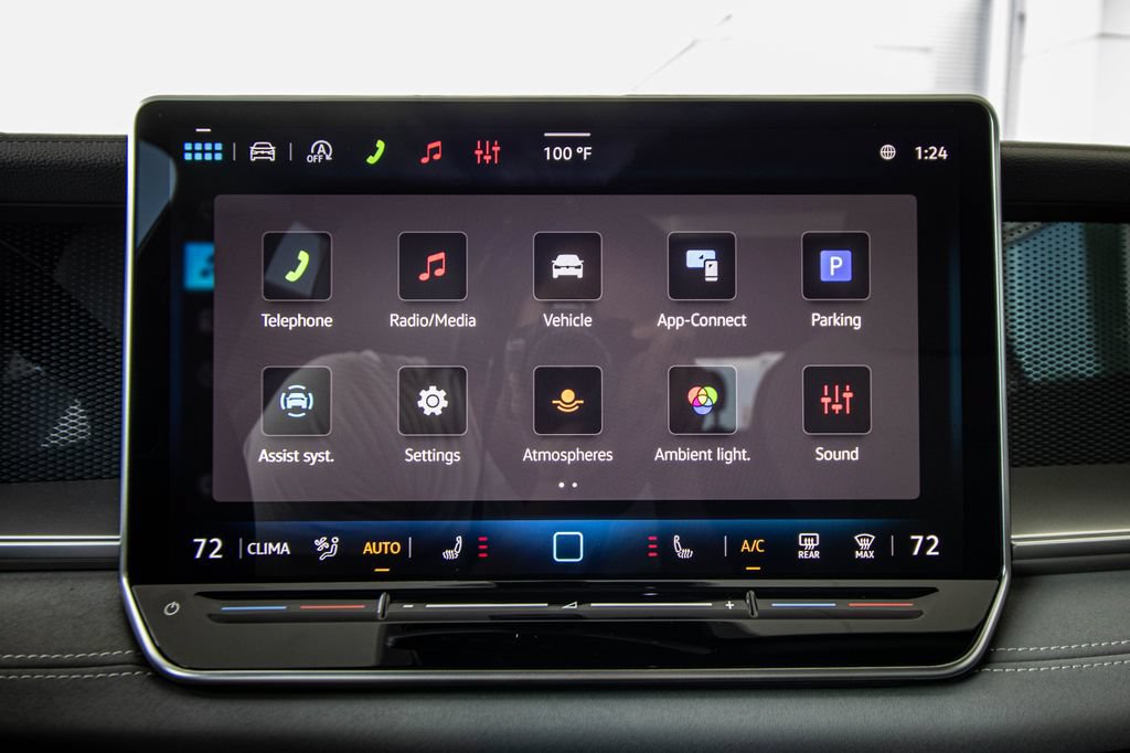 New 2026 Volkswagen Tiguan SE R-Line FWD image 43
