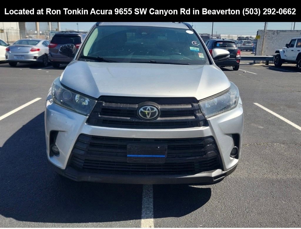 Used 2019 Toyota Highlander SE AWD/4WD image 7