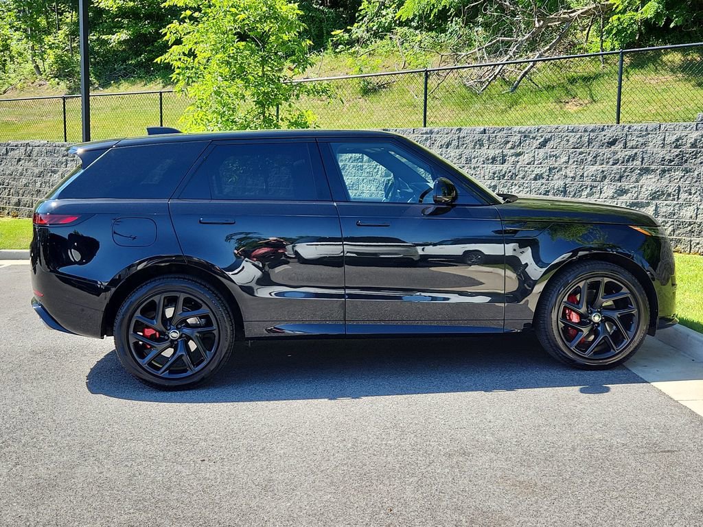 Used 2025 Land Rover Range Rover Sport Dynamic SE AWD/4WD image 11