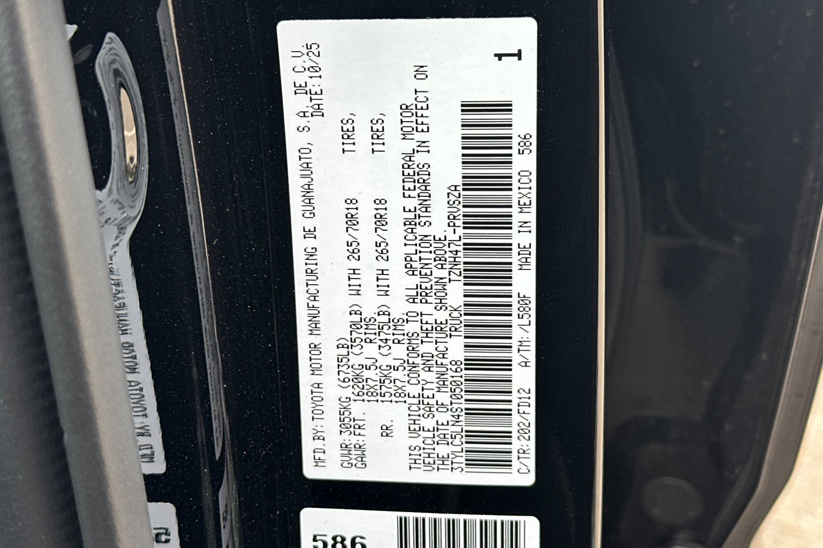 New 2025 Toyota Tacoma TRD Off-Road image 33