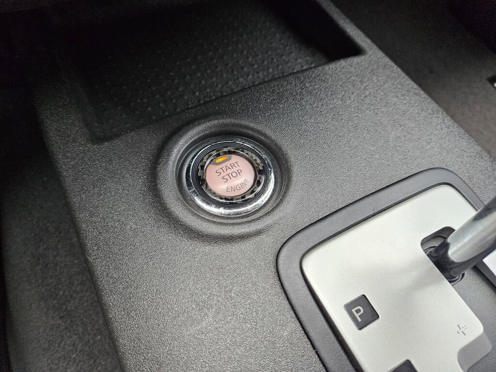 Used 2020 Nissan Frontier SV RWD image 26
