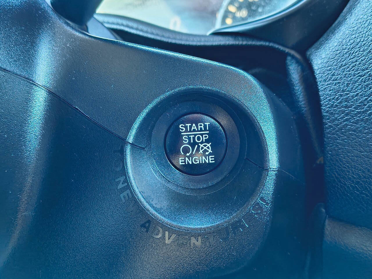 Used 2015 Jeep Renegade Limited w/ Safety & Security Group I image 17