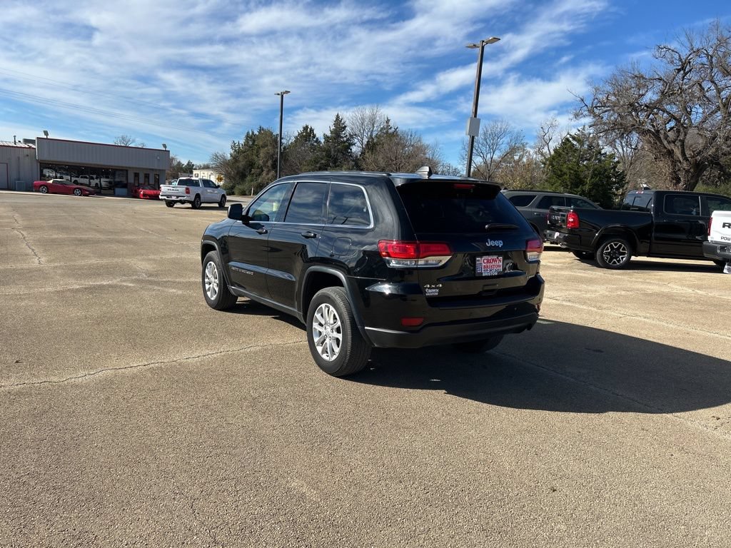 Used 2022 Jeep Grand Cherokee Laredo E AWD/4WD image 3