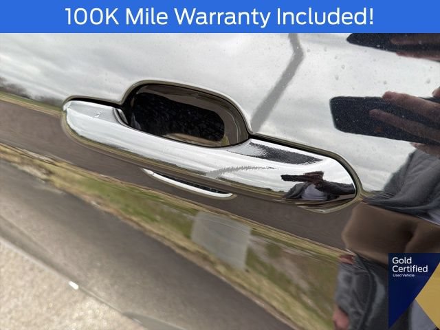Used 2025 Ford Explorer Platinum w/ LUX Leather Package AWD/4WD image 18
