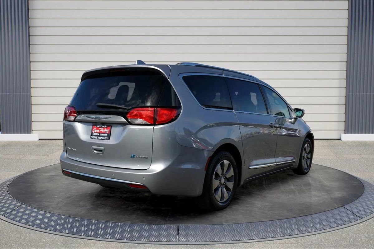 Used 2018 Chrysler Pacifica Limited w/ Advanced Safetytec Group image 7