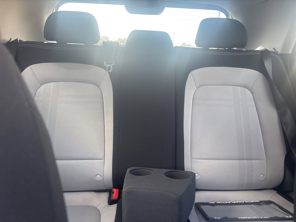 Used 2023 Hyundai Venue SEL image 22