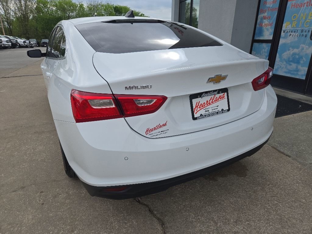 Used 2024 Chevrolet Malibu LS FWD image 8
