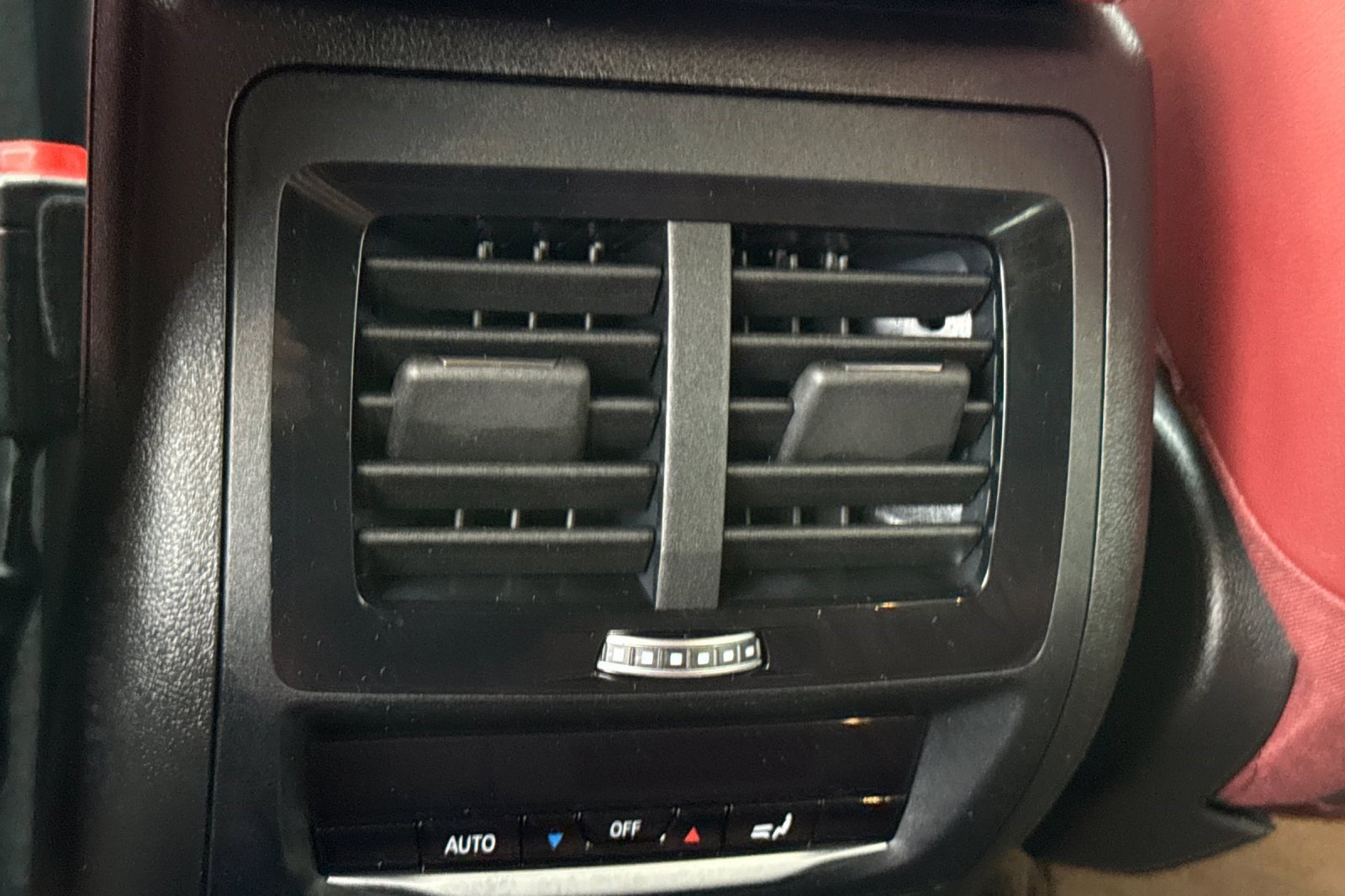 Certified 2021 BMW X4 xDrive30i w/ Executive Package image 16