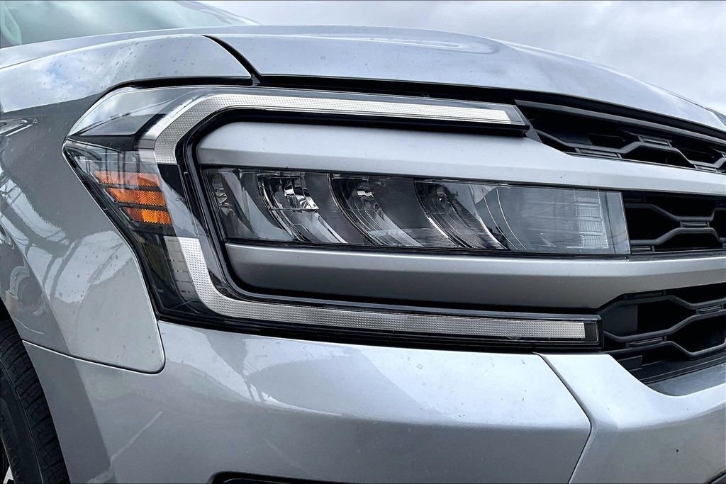 Used 2024 Ford Expedition Max XLT image 44