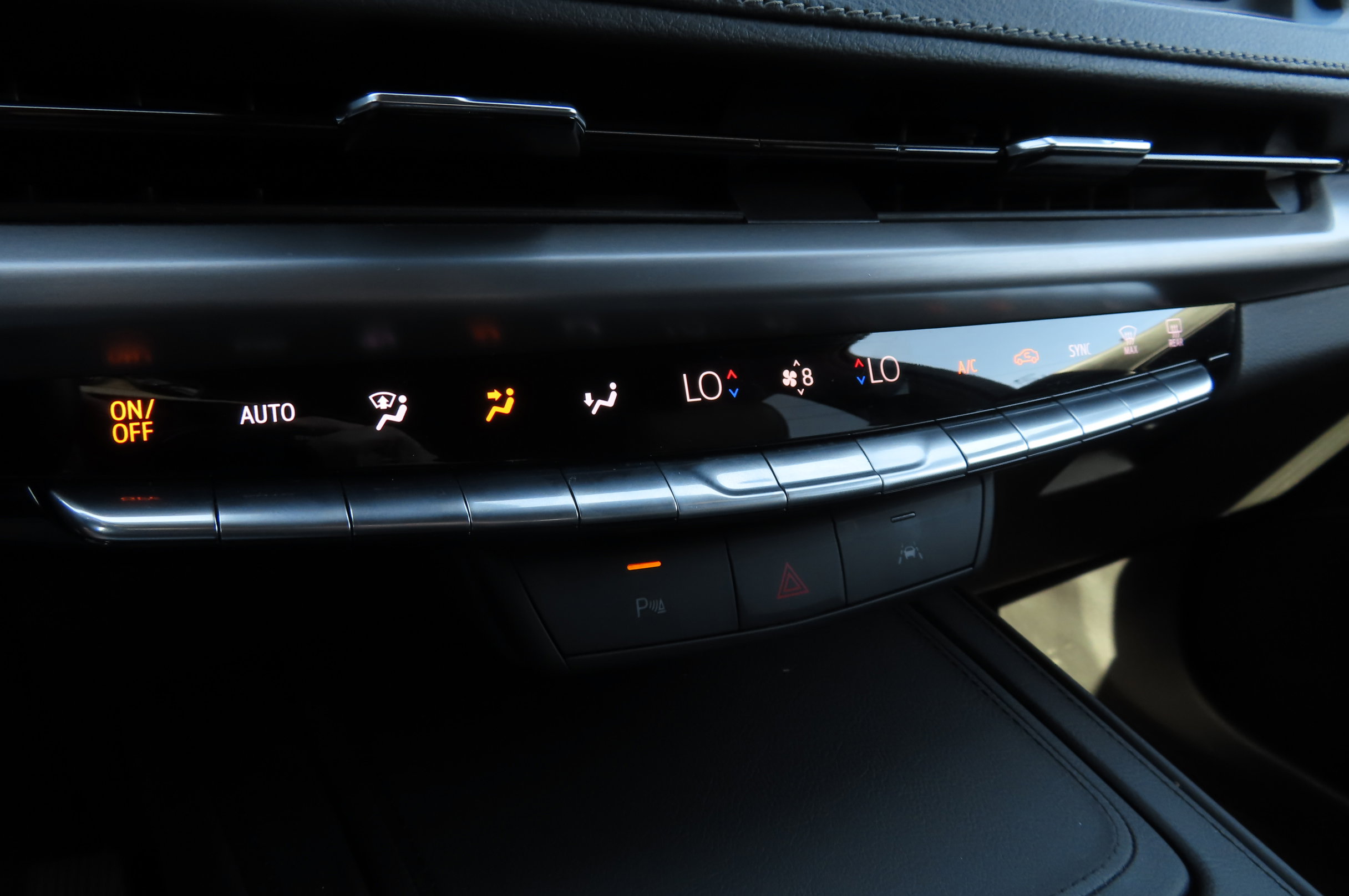 Used 2024 Cadillac XT4 Premium Luxury image 26