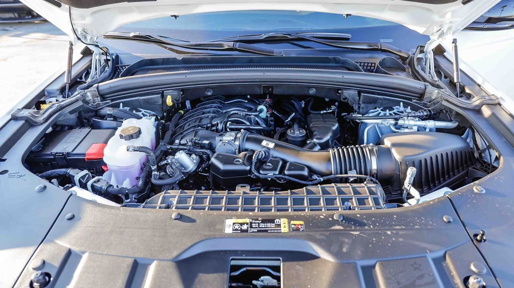 New 2025 Jeep Grand Cherokee L Altitude image 28