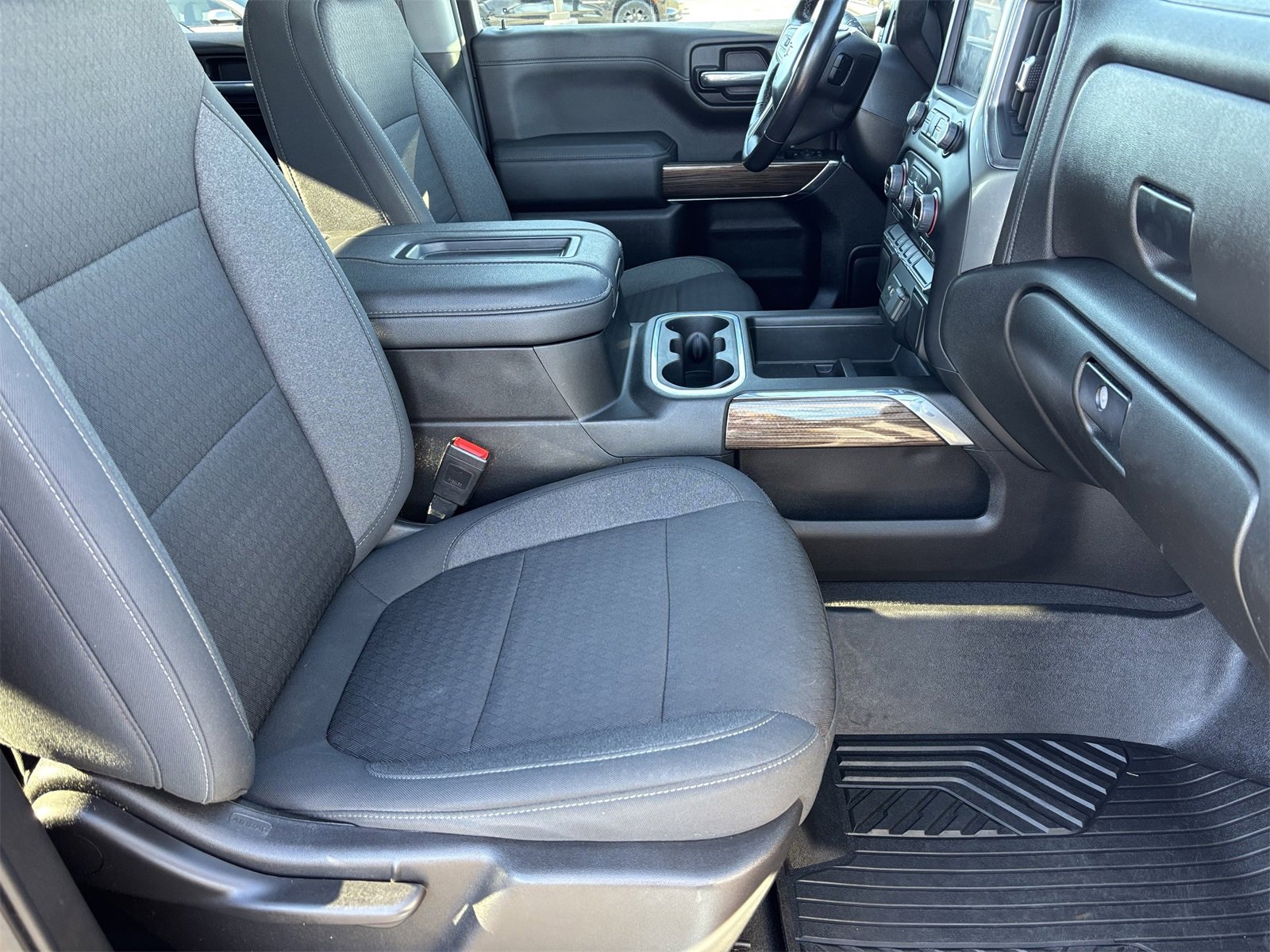 Used 2021 Chevrolet Silverado 1500 LT Trail Boss w/ Bed Protection Package image 28