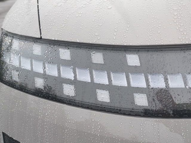 New 2026 Hyundai Ioniq 9 Limited image 9