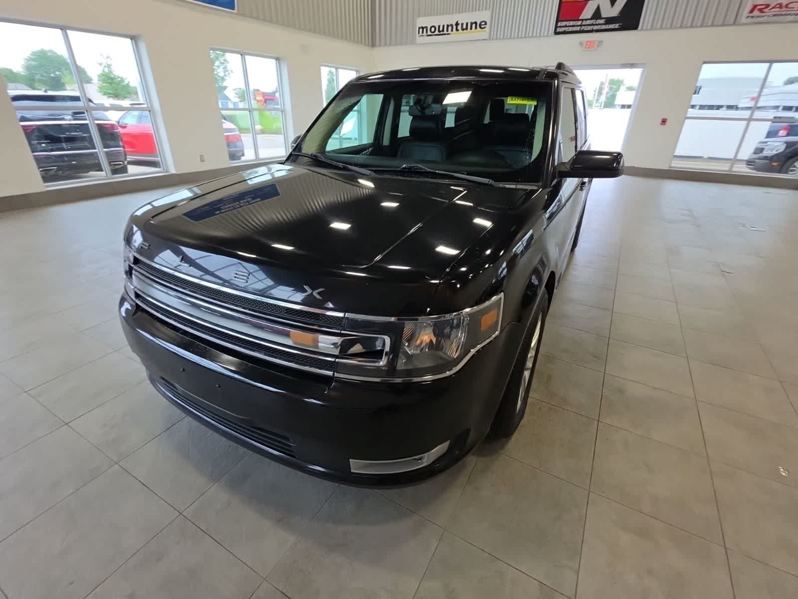 Used 2018 Ford Flex SEL w/ Equipment Group 202A AWD/4WD image 2