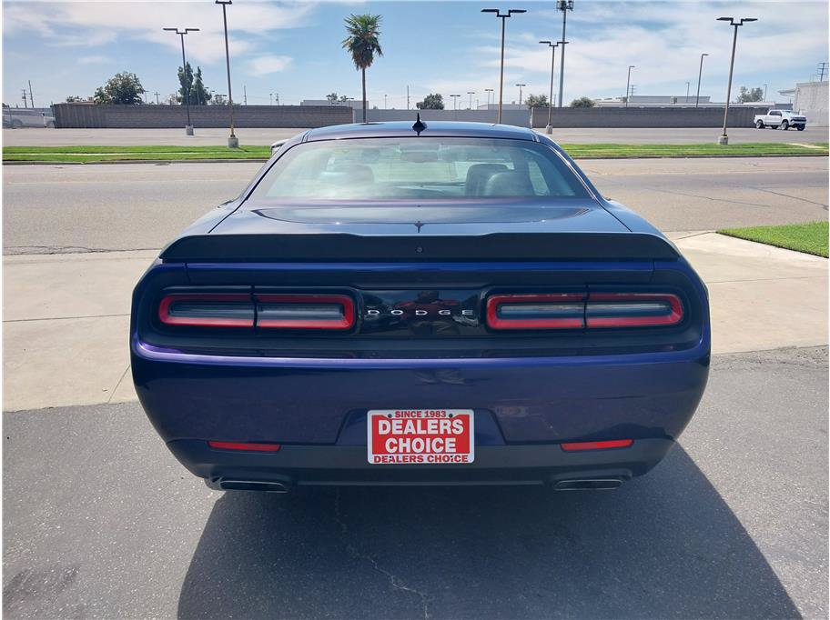 Used 2016 Dodge Challenger R/T Scat Pack w/ Leather Interior Group RWD image 6
