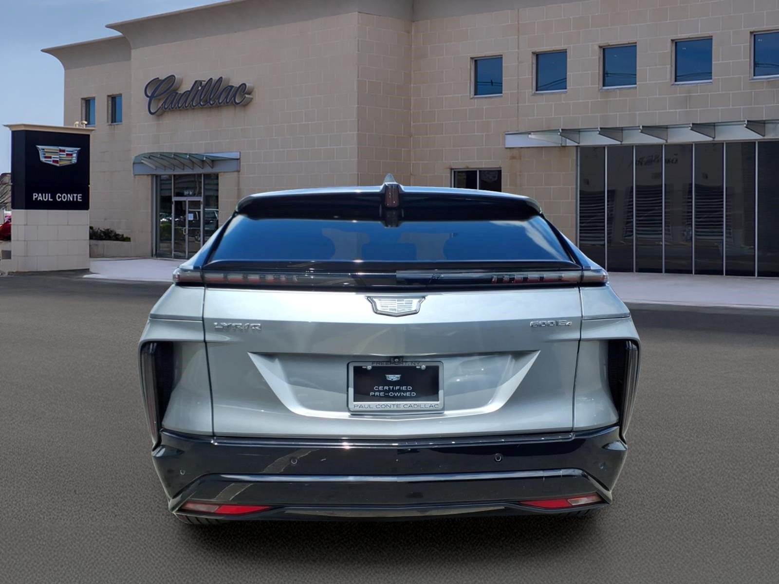 Certified 2024 Cadillac Lyriq Sport w/ LPO, Floor Liner Package AWD/4WD image 6