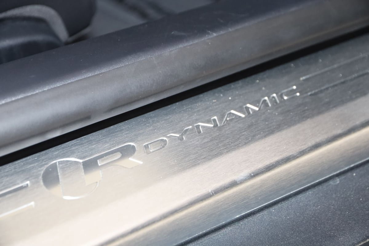 Used 2018 Jaguar F-TYPE R-Dynamic RWD image 15