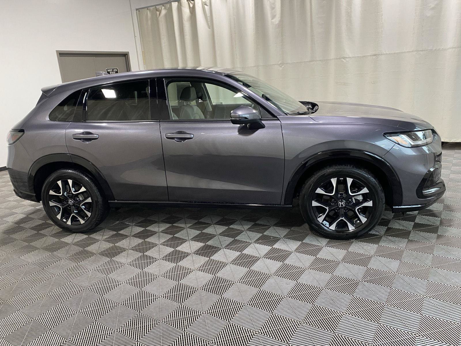 Used 2026 Honda HR-V EX-L image 8