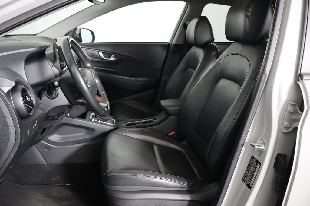 Used 2023 Hyundai Kona Limited FWD image 7